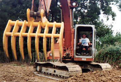 NM400 nero Digger Rake Bucket Excavator Rake per disboscamento